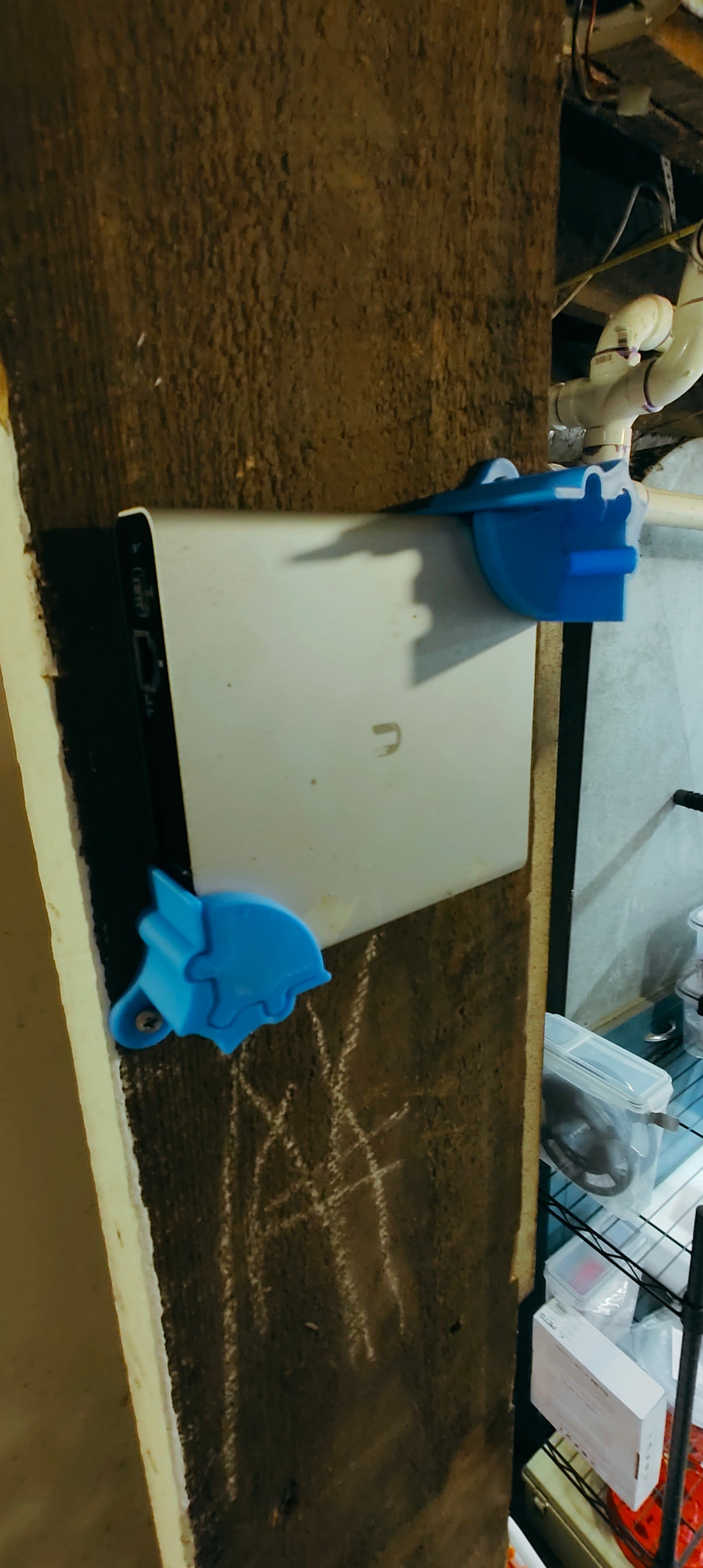 UDM-Universal Device Mount