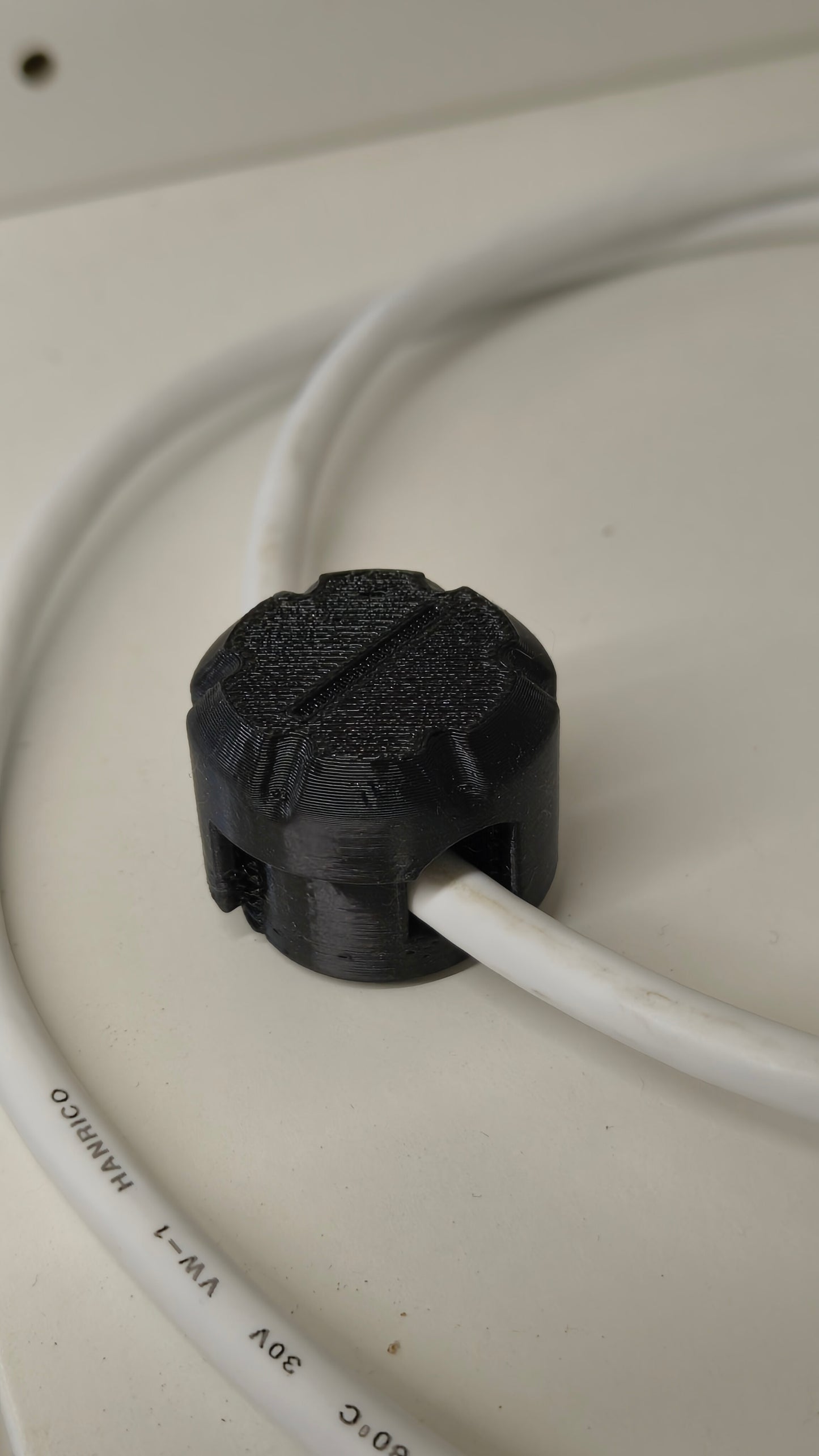 TwistLox Cable Retainers